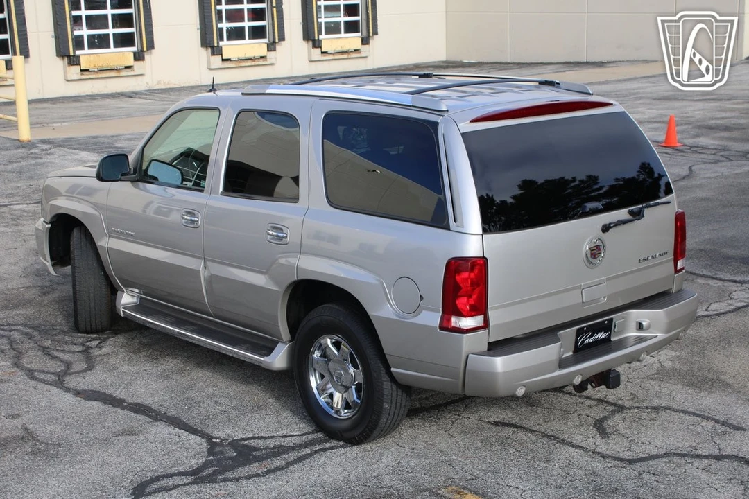 2005 Cadillac Escalade & EXT 2nd Gen - Image 5 of 12
