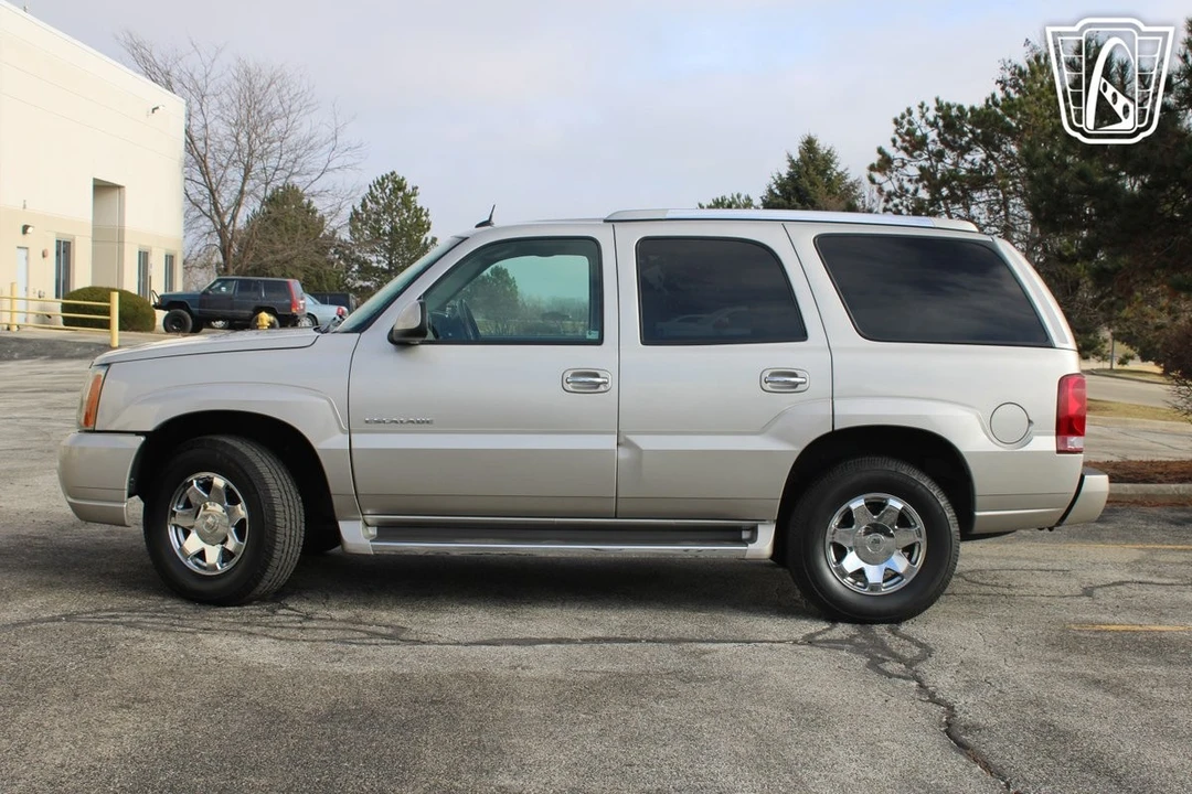 2005 Cadillac Escalade & EXT 2nd Gen - Image 4 of 12