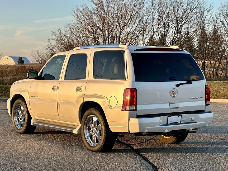 2005 Cadillac Escalade & EXT 2nd Gen - Image 11 of 31