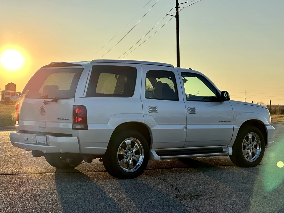 2005 Cadillac Escalade & EXT 2nd Gen - Image 13 of 31