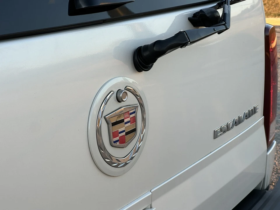 2005 Cadillac Escalade & EXT 2nd Gen - Image 31 of 31