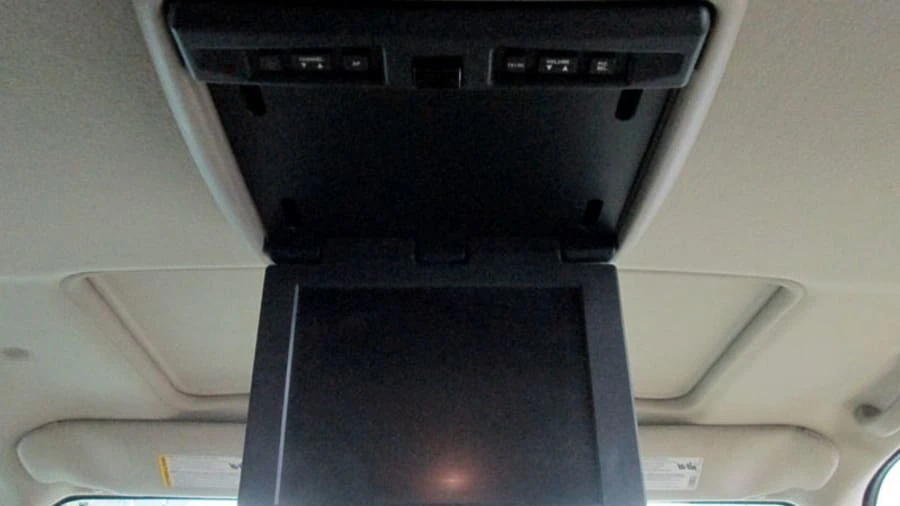 2005 Cadillac Escalade & EXT 2nd Gen - Image 5 of 6