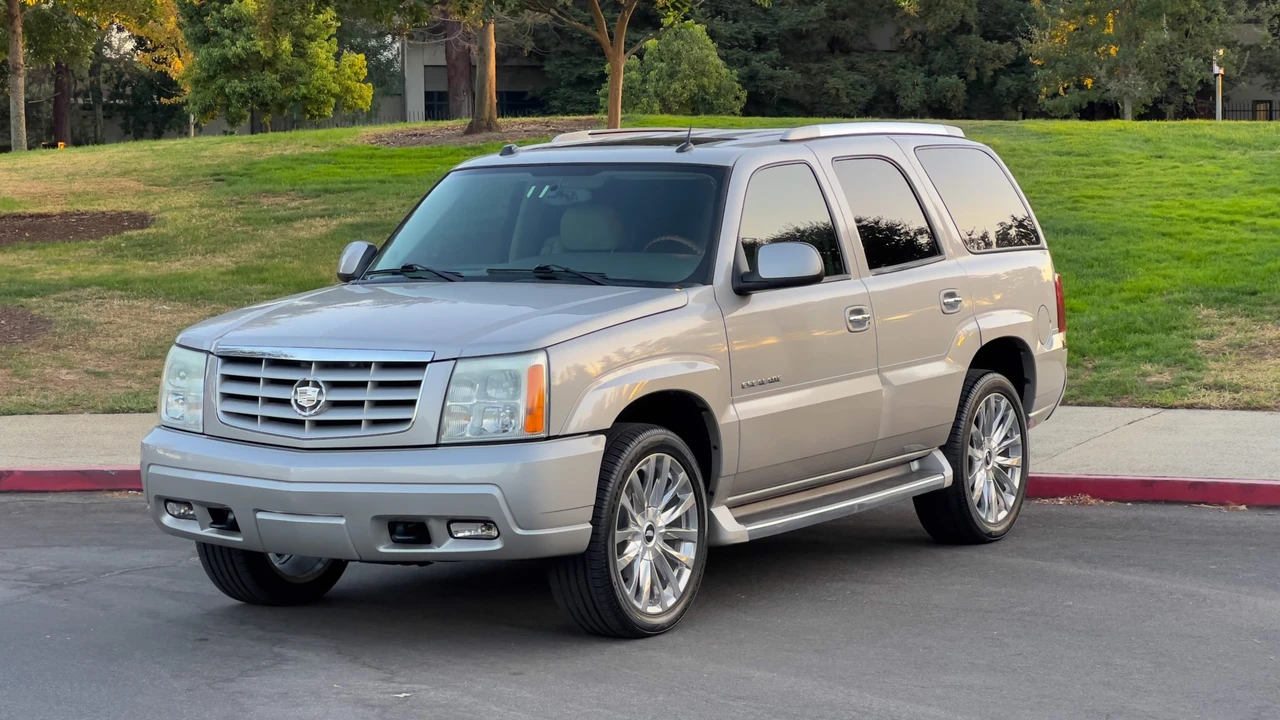 2005 Cadillac Escalade & EXT 2nd Gen - Image 4 of 31