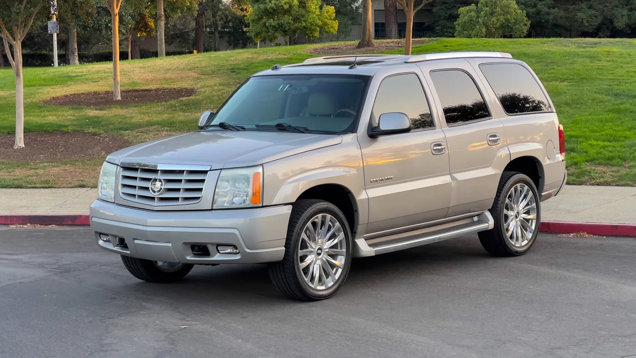 2005 Cadillac Escalade & EXT 2nd Gen - Image 5 of 31