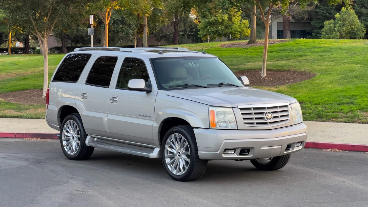 2005 Cadillac Escalade & EXT 2nd Gen - Image 28 of 31