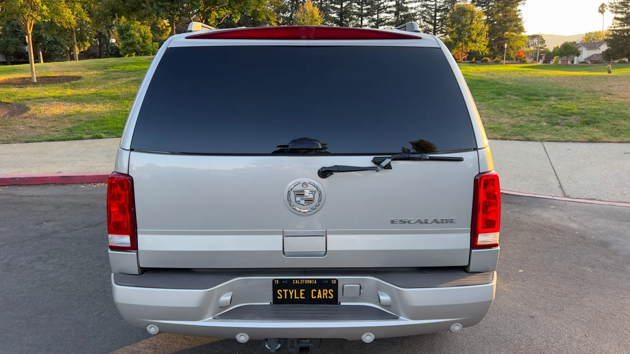 2005 Cadillac Escalade & EXT 2nd Gen - Image 15 of 31