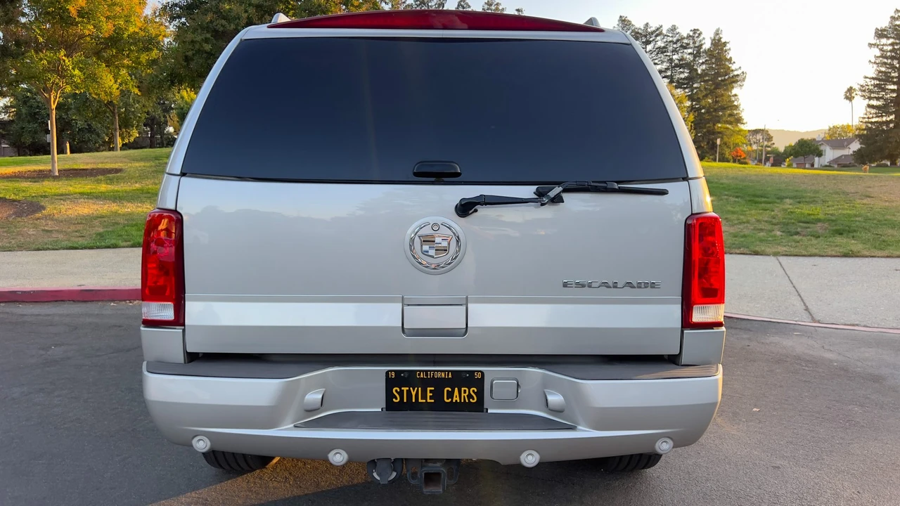 2005 Cadillac Escalade & EXT 2nd Gen - Image 16 of 31