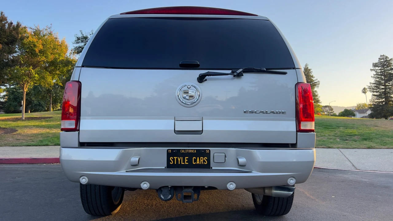 2005 Cadillac Escalade & EXT 2nd Gen - Image 17 of 31