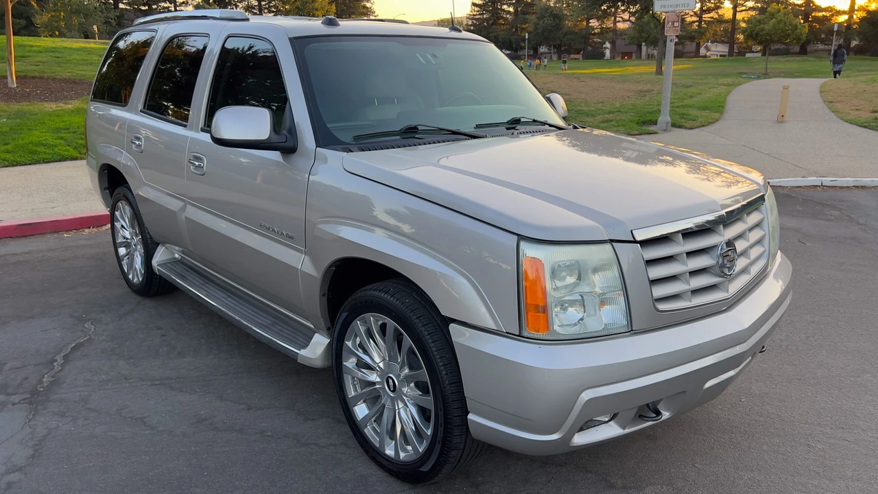 2005 Cadillac Escalade & EXT 2nd Gen - Image 30 of 31