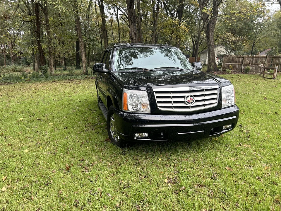 2005 Cadillac Escalade & EXT 2nd Gen - Image 4 of 31