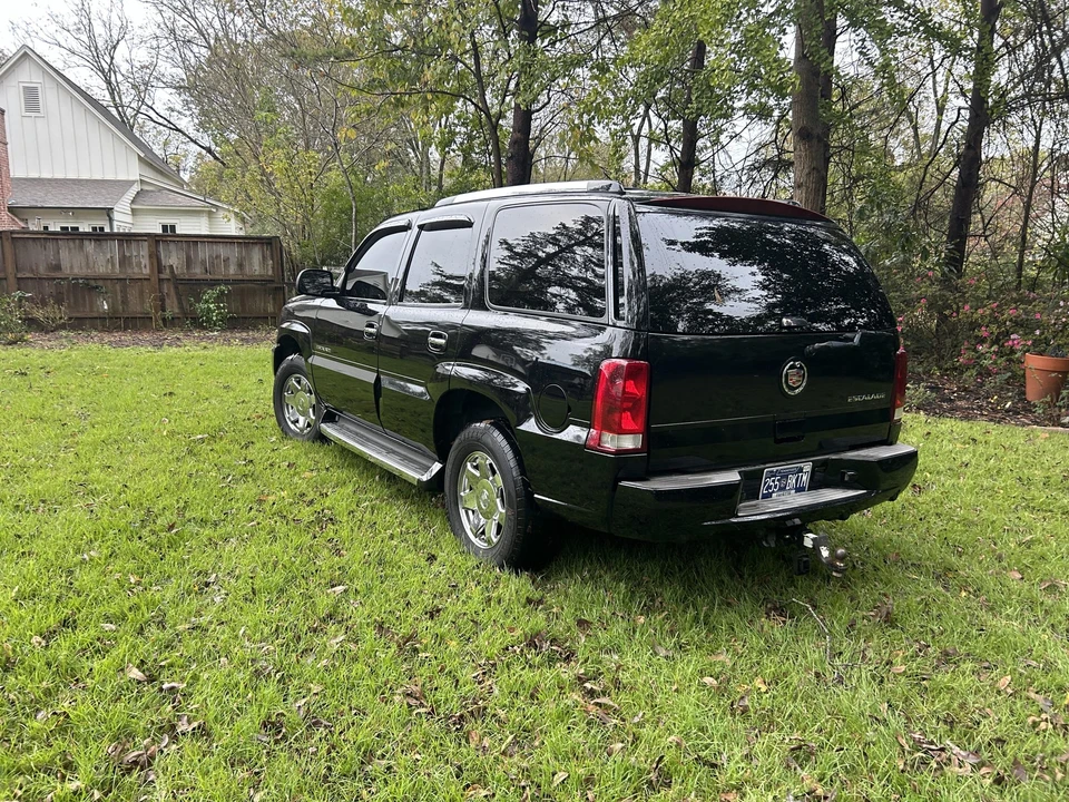2005 Cadillac Escalade & EXT 2nd Gen - Image 11 of 31