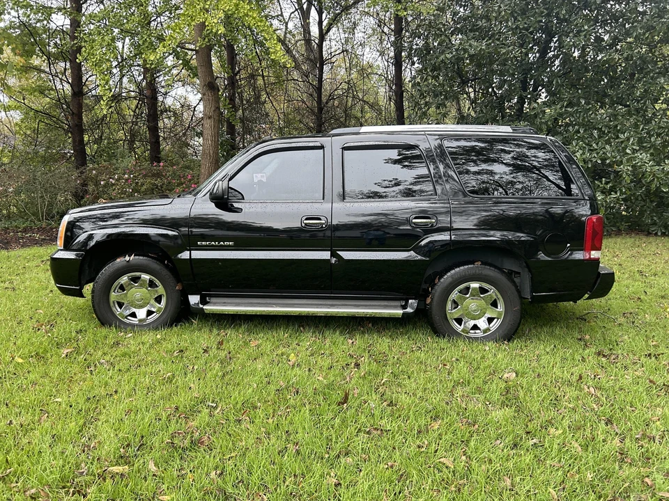 2005 Cadillac Escalade & EXT 2nd Gen - Image 13 of 31
