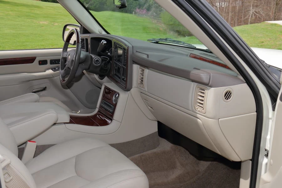 2005 Cadillac Escalade & EXT 2nd Gen - Image 14 of 29