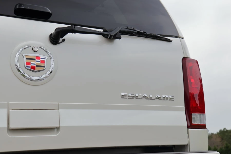 2005 Cadillac Escalade & EXT 2nd Gen - Image 10 of 29