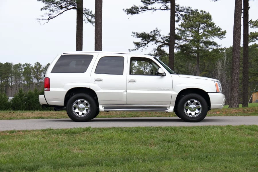 2005 Cadillac Escalade & EXT 2nd Gen - Image 2 of 29