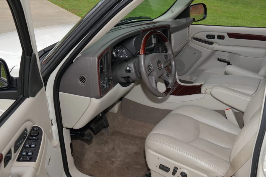 2005 Cadillac Escalade & EXT 2nd Gen - Image 20 of 29