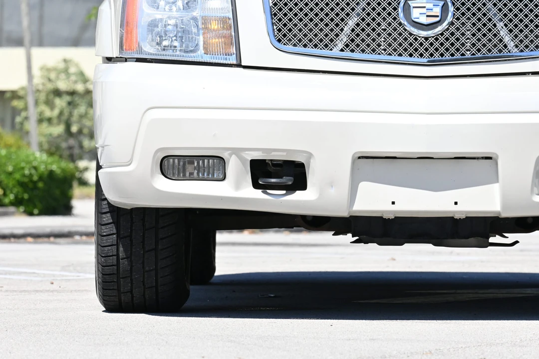 2005 Cadillac Escalade & EXT 2nd Gen - Image 28 of 31