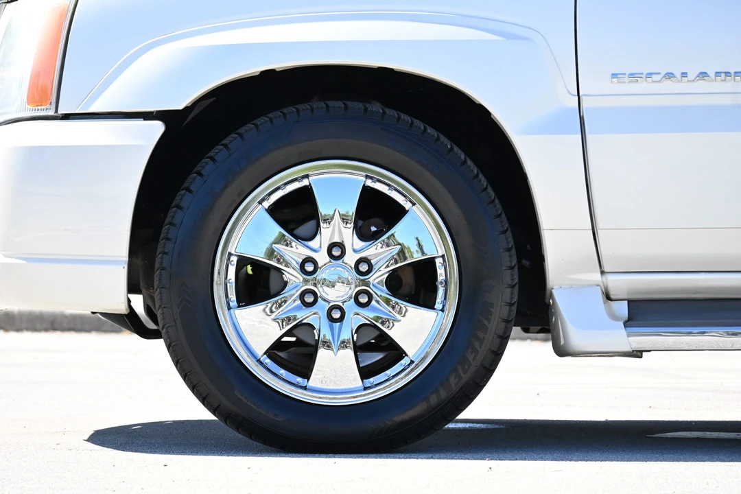 2005 Cadillac Escalade & EXT 2nd Gen - Image 30 of 31