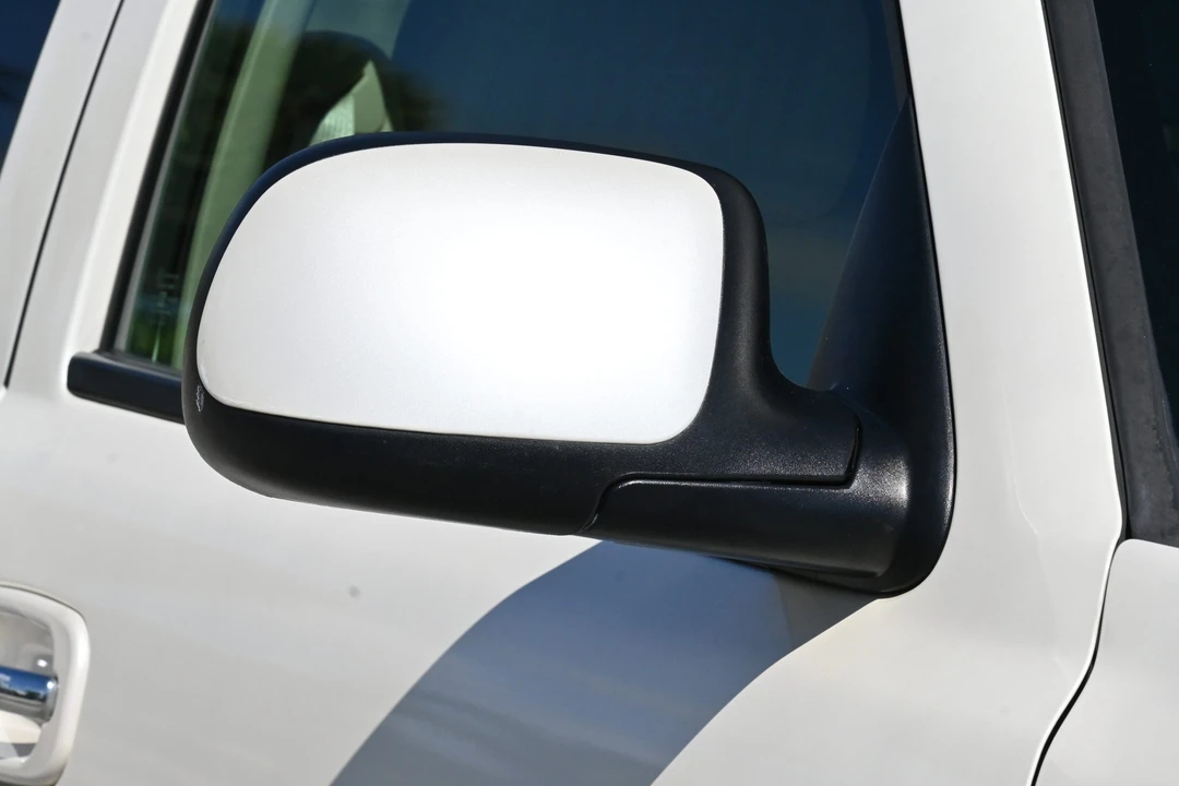 2005 Cadillac Escalade & EXT 2nd Gen - Image 24 of 31