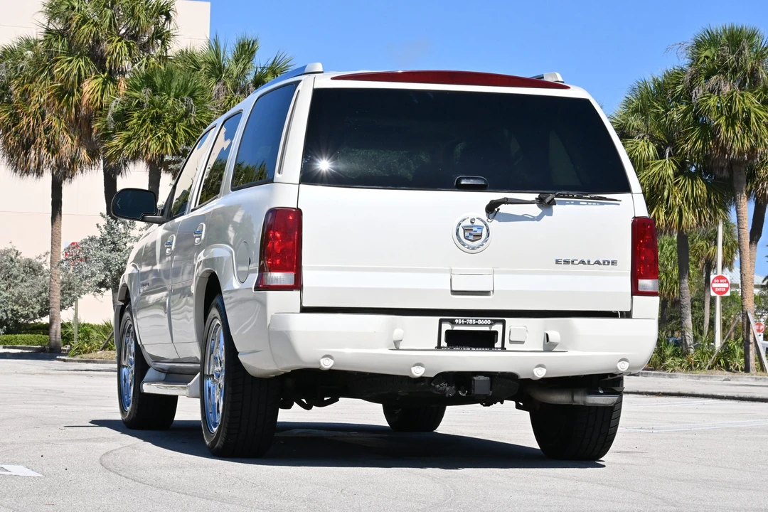 2005 Cadillac Escalade & EXT 2nd Gen - Image 11 of 31