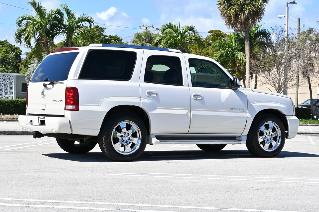 2005 Cadillac Escalade & EXT 2nd Gen - Image 17 of 31