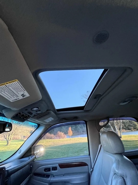2005 Cadillac Escalade & EXT 2nd Gen - Image 25 of 30