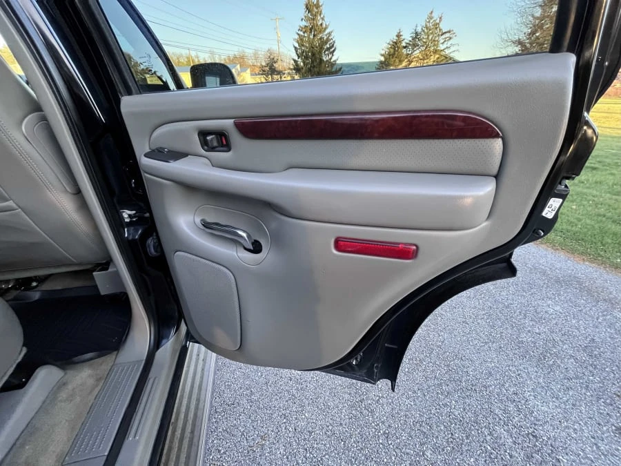 2005 Cadillac Escalade & EXT 2nd Gen - Image 20 of 30
