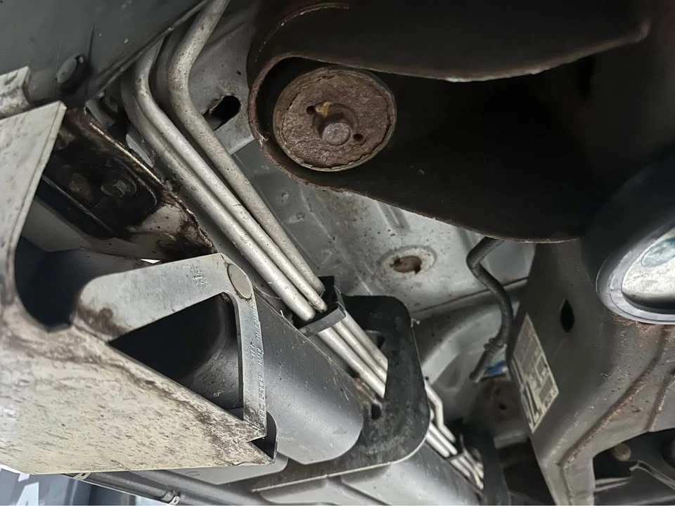 2005 Cadillac Escalade & EXT 2nd Gen - Image 4 of 8