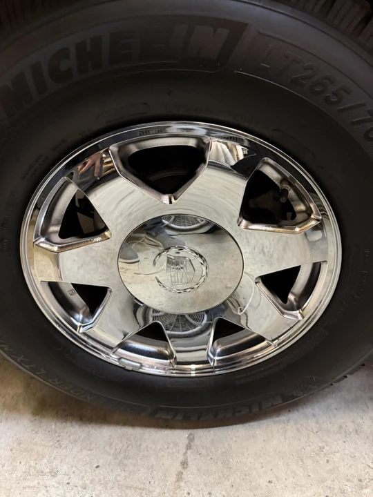 2005 Cadillac Escalade & EXT 2nd Gen - Image 30 of 31