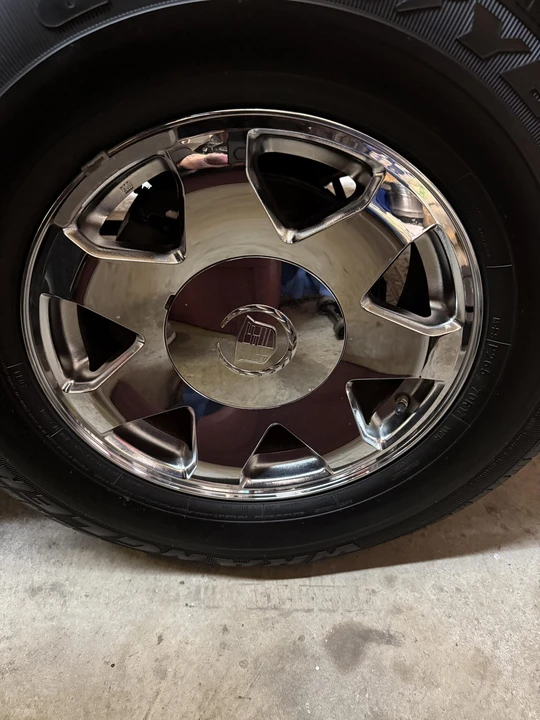 2005 Cadillac Escalade & EXT 2nd Gen - Image 29 of 31