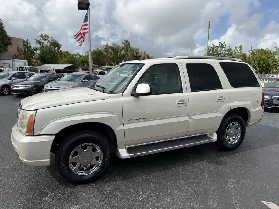 2005 Cadillac Escalade & EXT 2nd Gen - Image 3 of 21
