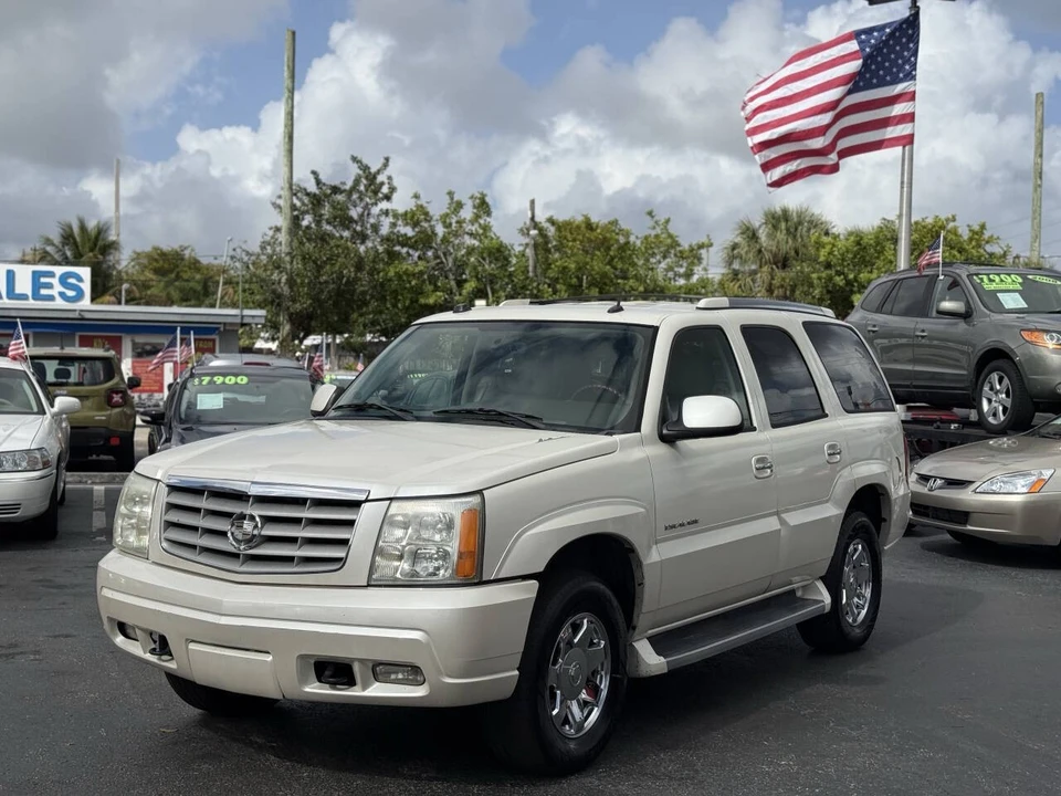 2005 Cadillac Escalade & EXT 2nd Gen - Image 10 of 21