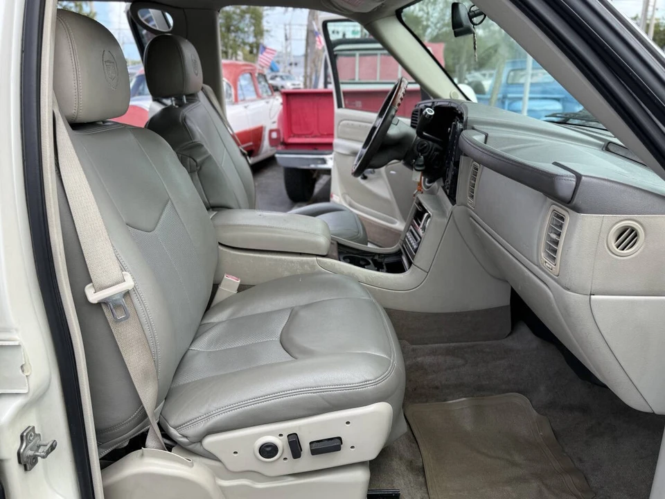 2005 Cadillac Escalade & EXT 2nd Gen - Image 15 of 21