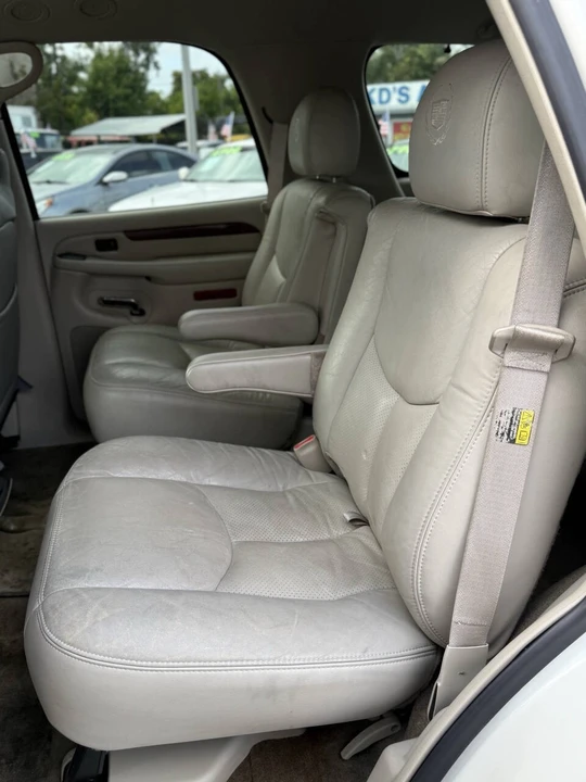 2005 Cadillac Escalade & EXT 2nd Gen - Image 18 of 21