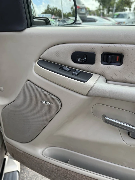 2005 Cadillac Escalade & EXT 2nd Gen - Image 16 of 21