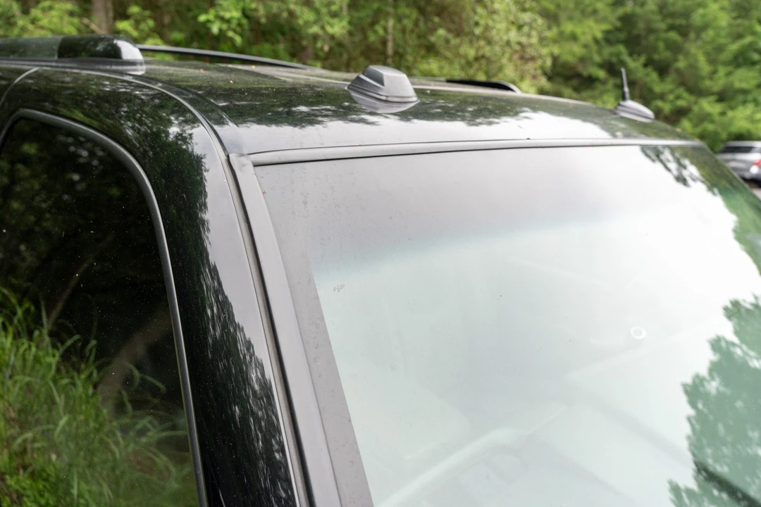 2005 Cadillac Escalade & EXT 2nd Gen - Image 27 of 31