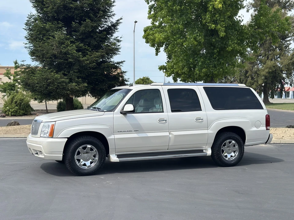 2005 Cadillac Escalade & EXT 2nd Gen - Image 8 of 31