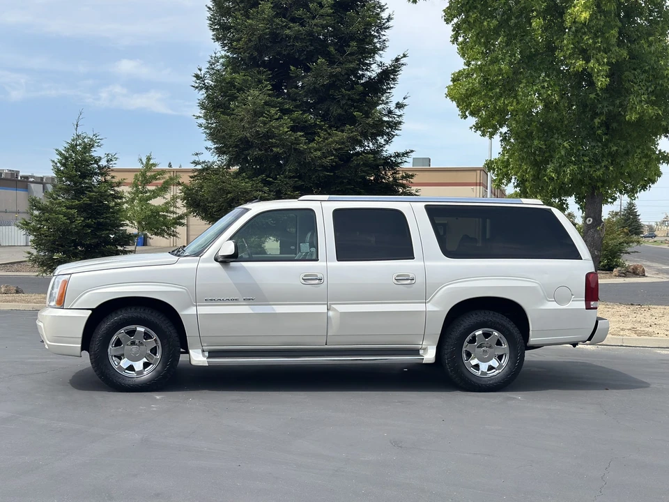 2005 Cadillac Escalade & EXT 2nd Gen - Image 11 of 31