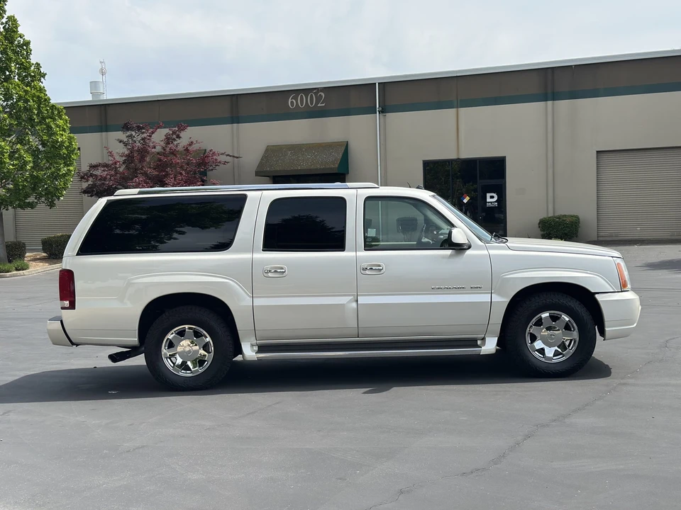 2005 Cadillac Escalade & EXT 2nd Gen - Image 24 of 31