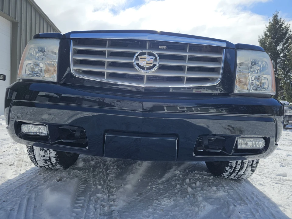 2005 Cadillac Escalade & EXT 2nd Gen - Image 10 of 31