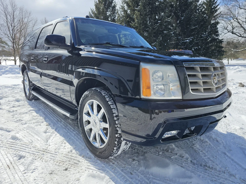2005 Cadillac Escalade & EXT 2nd Gen - Image 11 of 31