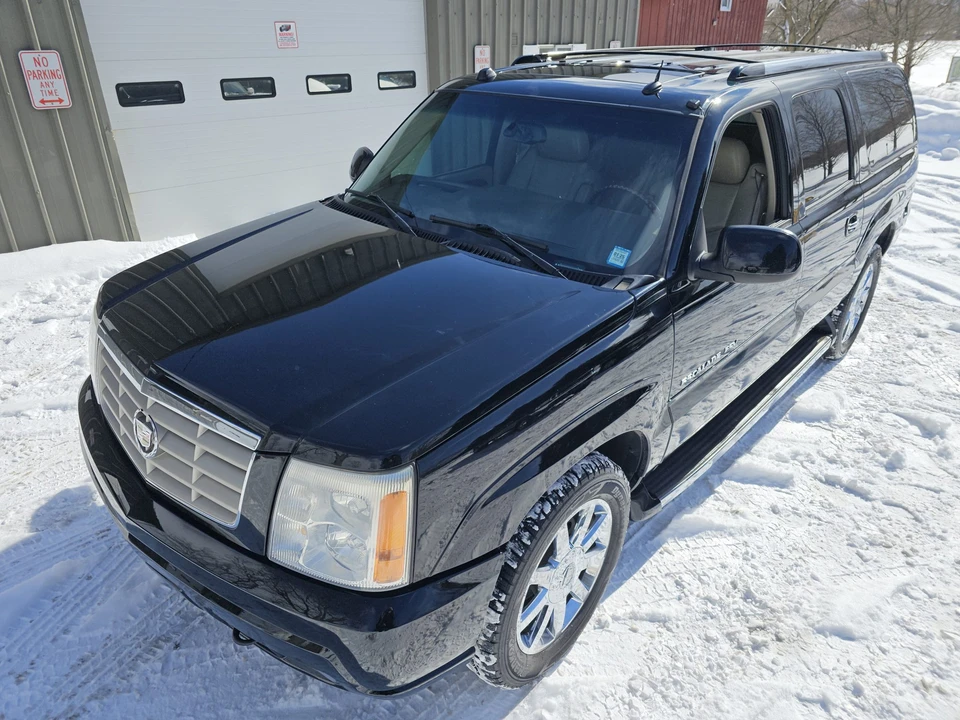 2005 Cadillac Escalade & EXT 2nd Gen - Image 5 of 31