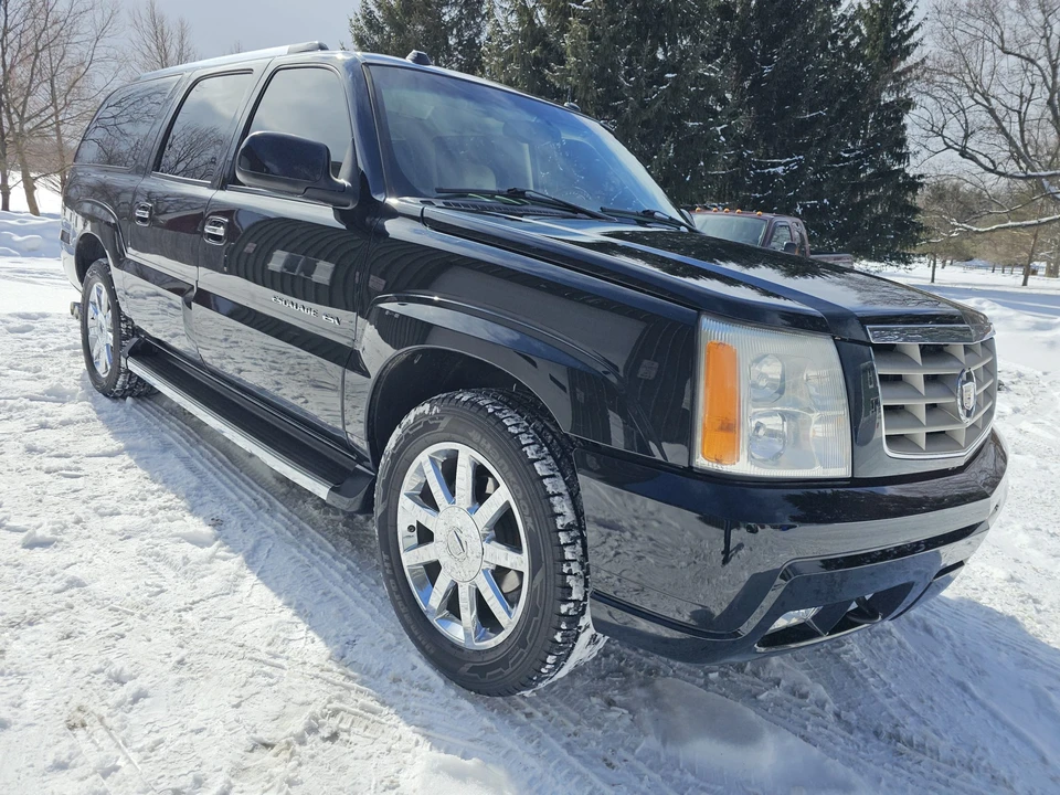 2005 Cadillac Escalade & EXT 2nd Gen - Image 12 of 31