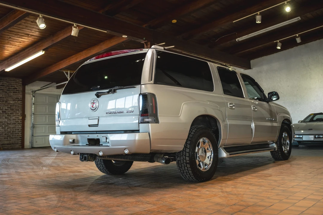 2005 Cadillac Escalade & EXT 2nd Gen - Image 15 of 31