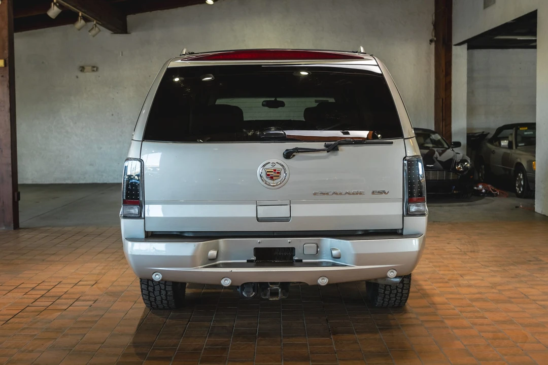 2005 Cadillac Escalade & EXT 2nd Gen - Image 13 of 31