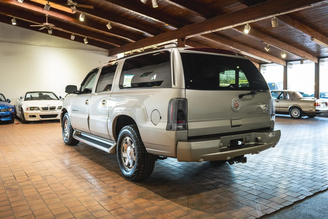 2005 Cadillac Escalade & EXT 2nd Gen - Image 9 of 31