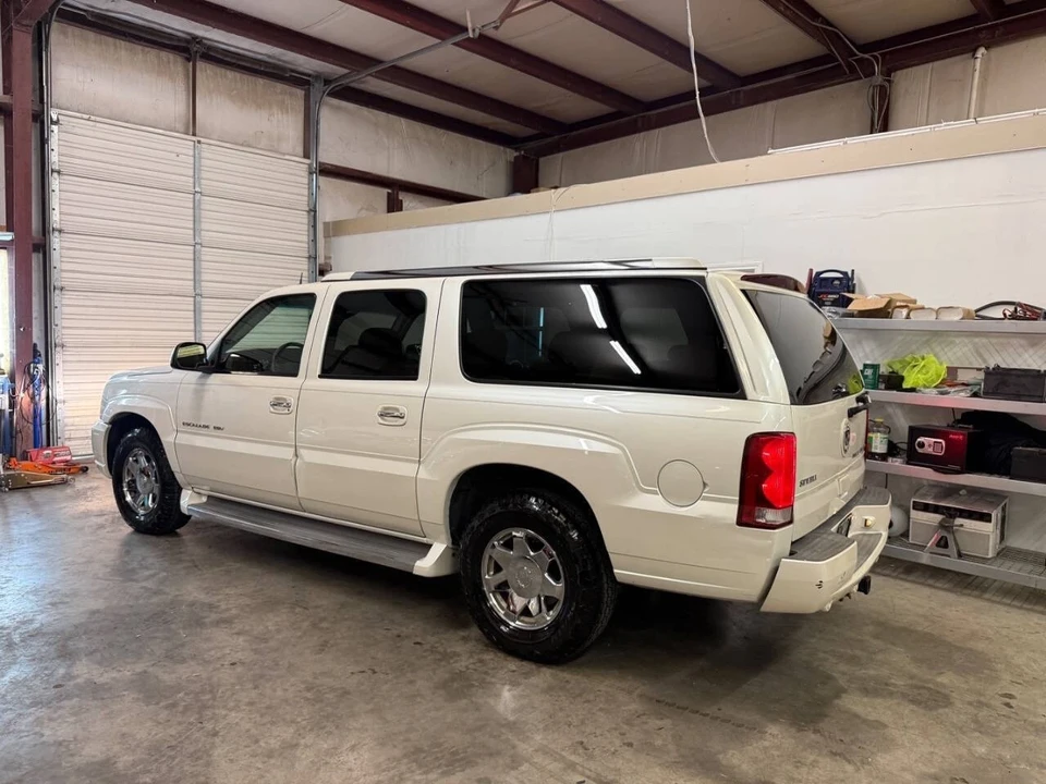 2005 Cadillac Escalade & EXT 2nd Gen - Image 7 of 21