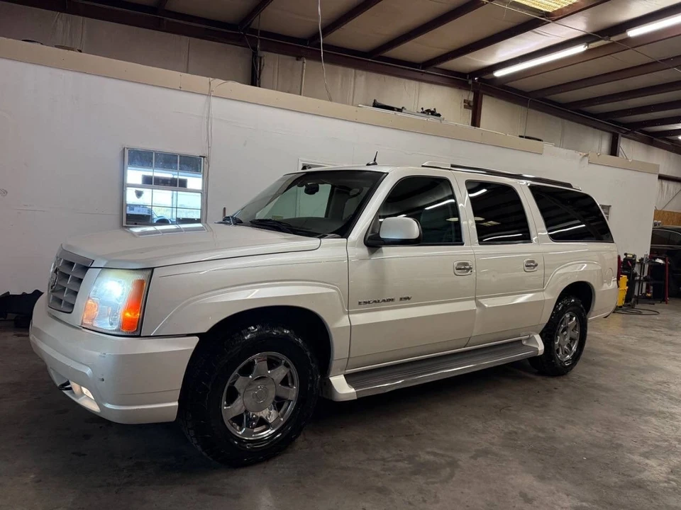 2005 Cadillac Escalade & EXT 2nd Gen - Image 9 of 21