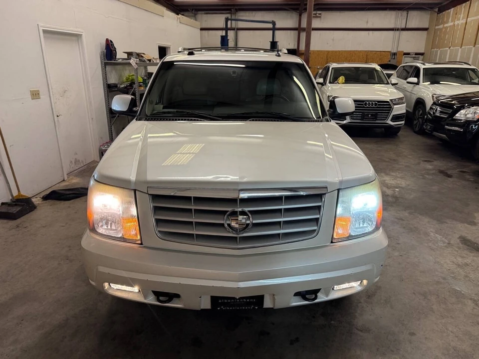 2005 Cadillac Escalade & EXT 2nd Gen - Image 5 of 21