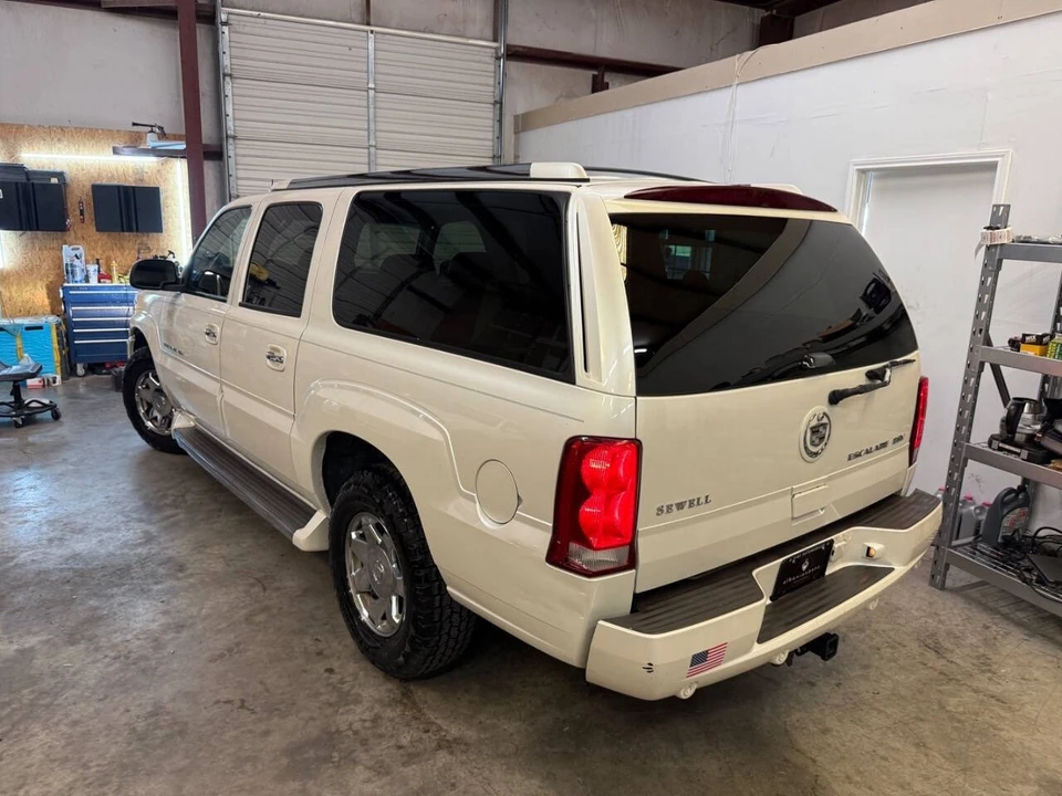 2005 Cadillac Escalade & EXT 2nd Gen - Image 16 of 21